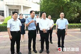 森林门将特纳本场数据：4次成功扑救，1次失误致丢球